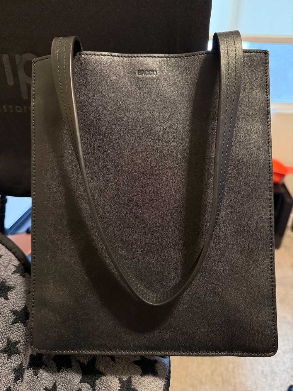 BAGGU Medium Milled Leather Tote • RARE DEADSTOCK